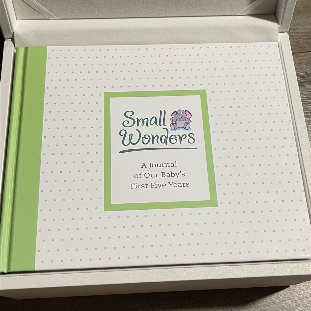 Small Wonders Light Green Baby Storage Box - Picture 4 of 8